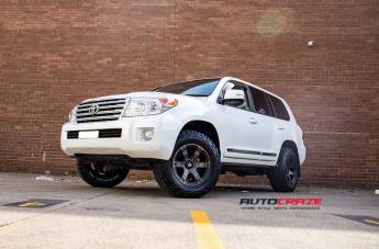 TOYOTA LANDCRUSIER BEAST BLACK   MACHINED WITH DARK TINT